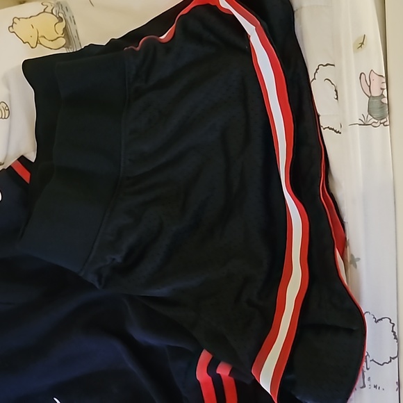 Champion crop terry top with matching shorts - Picture 2 of 3